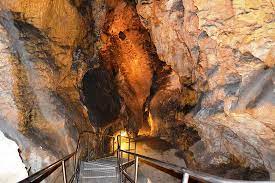 palvolgyi caves budapest traveller