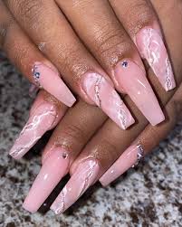 This is a very quick way to do pink and white acrylic nails that would last from 3 to 4 weeks and it only takes less than 20 minutes to do. Updated 40 Bubbly Pink Acrylic Nails For 2020 August 2020