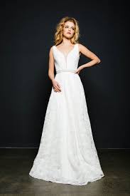 Stöbern sie in unserer kollektion 2019 und bestellen sie online. Klassisches Brautkleid In A Linie In Kussdiebraut Edel Begeistern