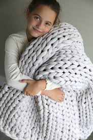 chunky hand knit blanket for beginners