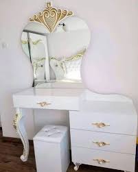 White Round Glass Dressing Table For