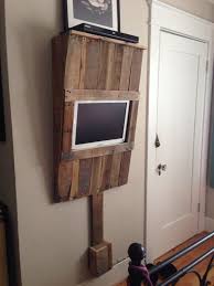 Diy Wood Pallet Tv Mount Home Design