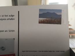 Wo briefmarke aufkleben großbrief : Briefmarke Klebt Schief Worschtsupp