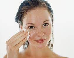 remove makeup without toxic chemicals