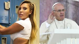 Zaskakującą wypowiedź na temat dekalogu skomentował tego samego dnia bp. Papiez Franciszek Polubil Na Instagramie Zdjecie Modelki Erotycznej Natalia Garibotto Zartuje Pojde Do Nieba