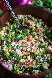 quinoa kale salad with lemon dressing