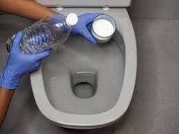 how to clean toilet with baking soda