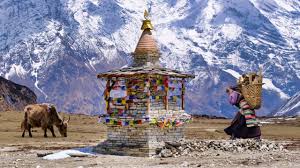 tsum valley trekking nepal hima