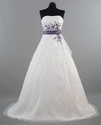 Hochzeitskleid lila weiß rücken dich in den blickpunkt. Kleidung Accessoires Farbig Royalblau Weiss Schwarz Lila Brautkleid Schnurt Mit Schleppe Ubergrosse Eurodite