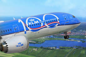 klm s first boeing 787 10 dreamliner
