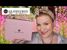 spoiler unboxing glossybox march 2022