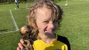 Rescue crews responded to a soccer field in blackpool after reports of a seriously lancashire police said the investigation into the boy's death is ongoing, but officers believe he was struck by lightning. Ojmdddw0uuzzhm