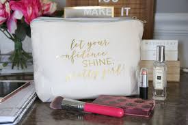 personalized makeup bag with cricut