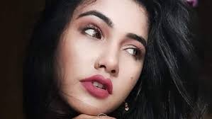 एक्ट्रेस त्रिशा मधु के प्राइवेट वीडियो लीक, बोलीं- कोई तुम्हारी बहन के साथ  सुहागरात मनाकर ये कर दे तो? | bhojpuri actress trisha kar madhu private video  viral on social ...