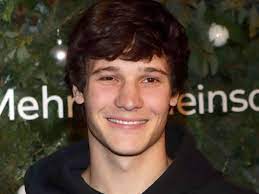 See our covid policy here. Wincent Weiss Bei Tinder Blockiert Stars