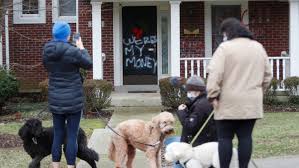 The louisville home of mitch mcconnell and the san francisco home of nancy pelosi were pelosi, mcconnell homes vandalized after congress adjourns without securing $2,000 stimulus checks. Stimulus Checks Mitch Mcconnell S Home Vandalized After 2 000 Block