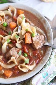 Slow Cooker Beef Vegetable Noodle Soup gambar png