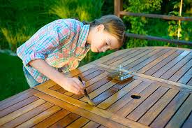 prepare garden furniture for painting
