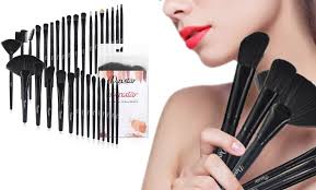 up to 62 off on makeup brush set