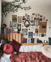 21 Aesthetic Bedroom Ideas That Will