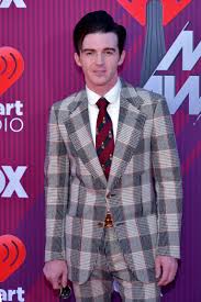 He's best known for the television series 'drake & josh' and 'the amanda show'. Drake Bell Wikipedia