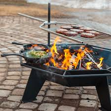 The suspended floor creates a natural draft like a fireplace, and in turn keeps the undercarriage cool and safe to burn on. Iron Embers Octagonal Cottager Fire Pit