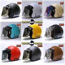 Helm yang satu ini memang tengah populer di masyarakat, terutama generasi milenial. Helm Jpn Bogo Kaca Datar Jpn Retro Original Shopee Indonesia