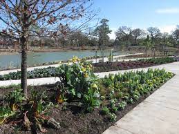 houston botanic garden gives community