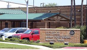lawyers children detained at border