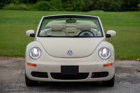 pre owned 2006 volkswagen new beetle