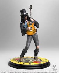 He recorded five studio albums with the band. Slash Statue Rock Iconz Guns N Roses 20 Cm Blacksbricks