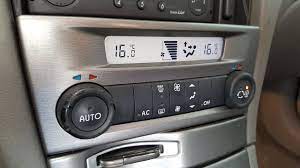 Renault Laguna 2 - Dezynfekcja układu klimatyzacji - YouTube