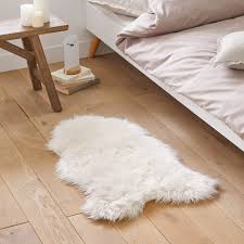 livio faux sheepskin bedside rug white