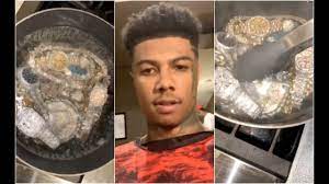 blueface boils his jewelry on the stove