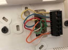 The thermostat uses 1 wire to control each of your hvac system's primary functions, such as heating, cooling, fan, etc. Carrier Furnace 6 Wire To Honeywell Thermostat No Cooling Home Improvement Stack Exchange