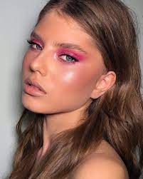 the biggest makeup trend of spring 2019