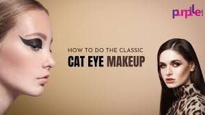 how to do the clic cat eye makeup