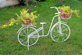 15 Amazing Bicycle Planter Ideas That