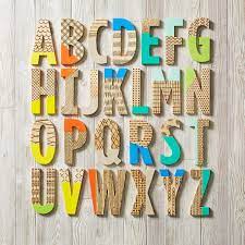 decorating with wooden letters decoist