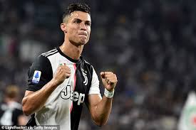 Also a nod to when real madrid fans gave del piero a standing ovation after his brace at the bernabeu some years ago (5, 6?). Cristiano Ronaldo Pledges Future To Juventus Until 2022 Amid Links To A Real Madrid Return Daily Mail Online