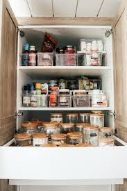 kitchen cabinets organizing ideas