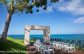 A destination wedding is certainly a special way to celebrate your love, but budgetary questions could restrict you from achieving your dream day. Ultimate Guide To Jamaica Weddings 2021 Destination Weddings