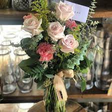 Sample of sympathy arrangements available for same day delivery to chula vista san diego area funeral homes. Chula Vista Ca 91914 Florist Eastlake Floral Design