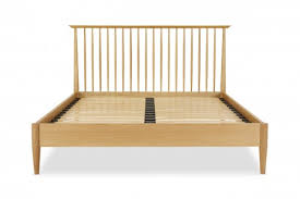 Erikson Spindle Bed Queen Size Bed