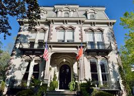 where to stay in savannah best areas