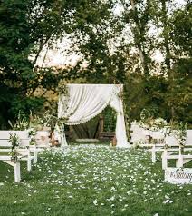 49 Dreamy Backyard Wedding Ideas For An