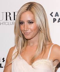 Find and save images from the ashley tisdale 💗 collection by yvett (heart15) on we heart it, your everyday app to get lost in what you love. Ashley Tisdale Long Straight Blonde Hairstyle With Light Blonde Highlights Light Blonde Highlights Blonde Highlights Long Straight Blonde Hairstyles