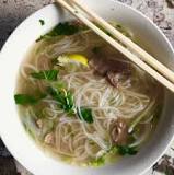 What is traditional pho made of?