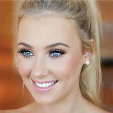 A darker skin tone truly has the freedom to go bold with their eye makeup colour. Best Makeup Colors For Blue Eyes And Blonde Hair Saubhaya Makeup
