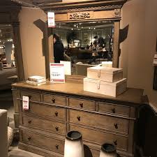 mathis brothers furniture ontario